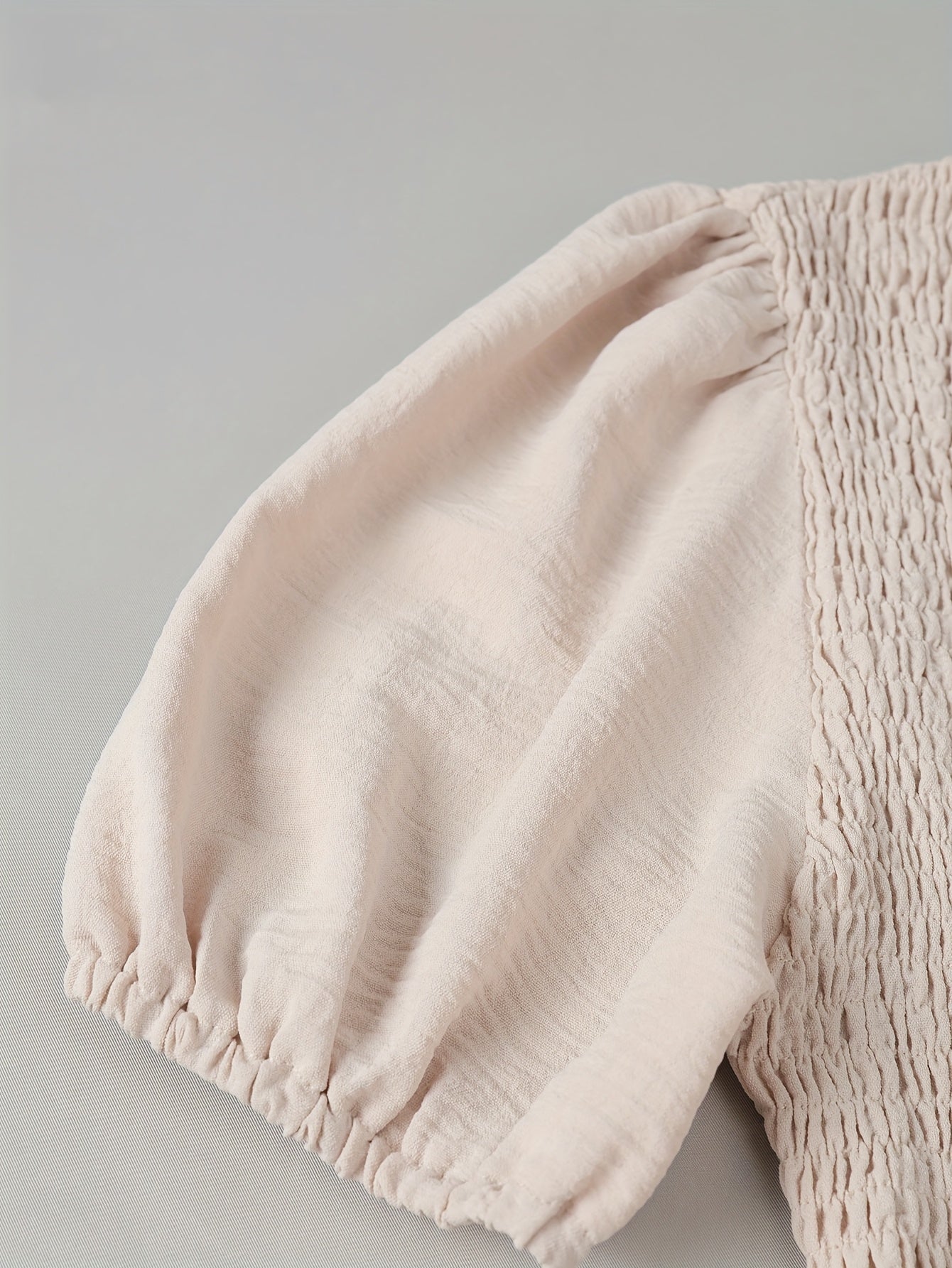 Desiree™ | Smickrande passform & shirring-detalj