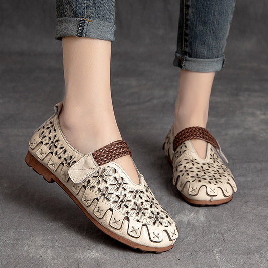 Ellen™ | Handgjorda Mary Janes i Naturläder med Blommiga Detaljer